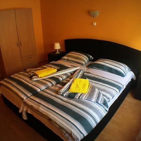 Palota Panzio Bed & Breakfast Budapest Ngoại thất bức ảnh