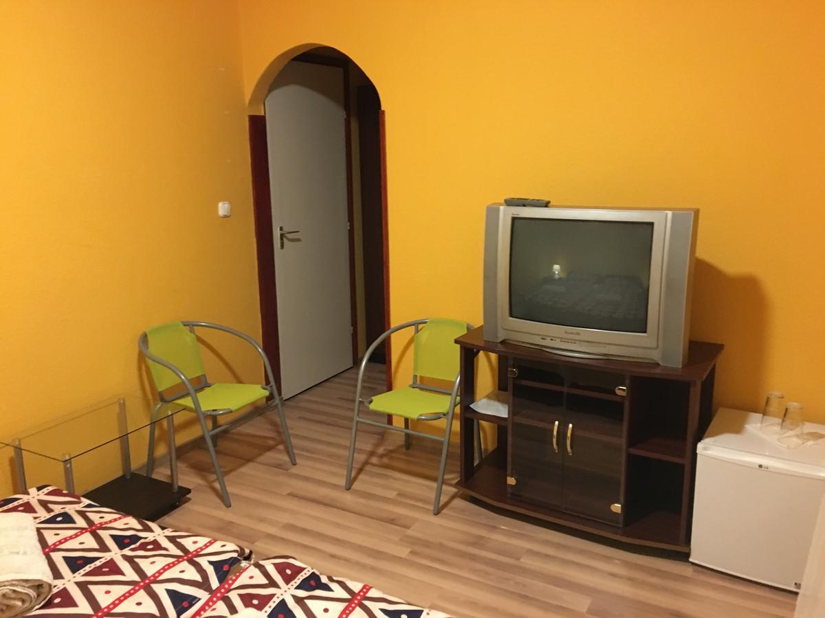 Palota Panzio Bed & Breakfast Budapest Ngoại thất bức ảnh
